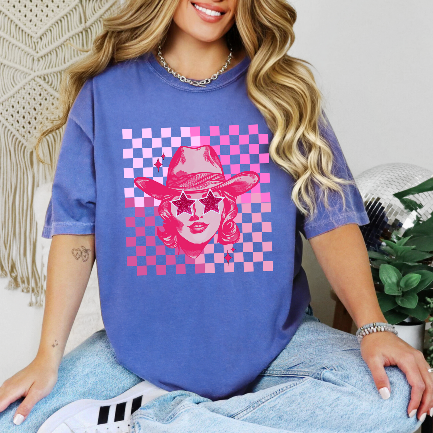 Pink cowgirl retro